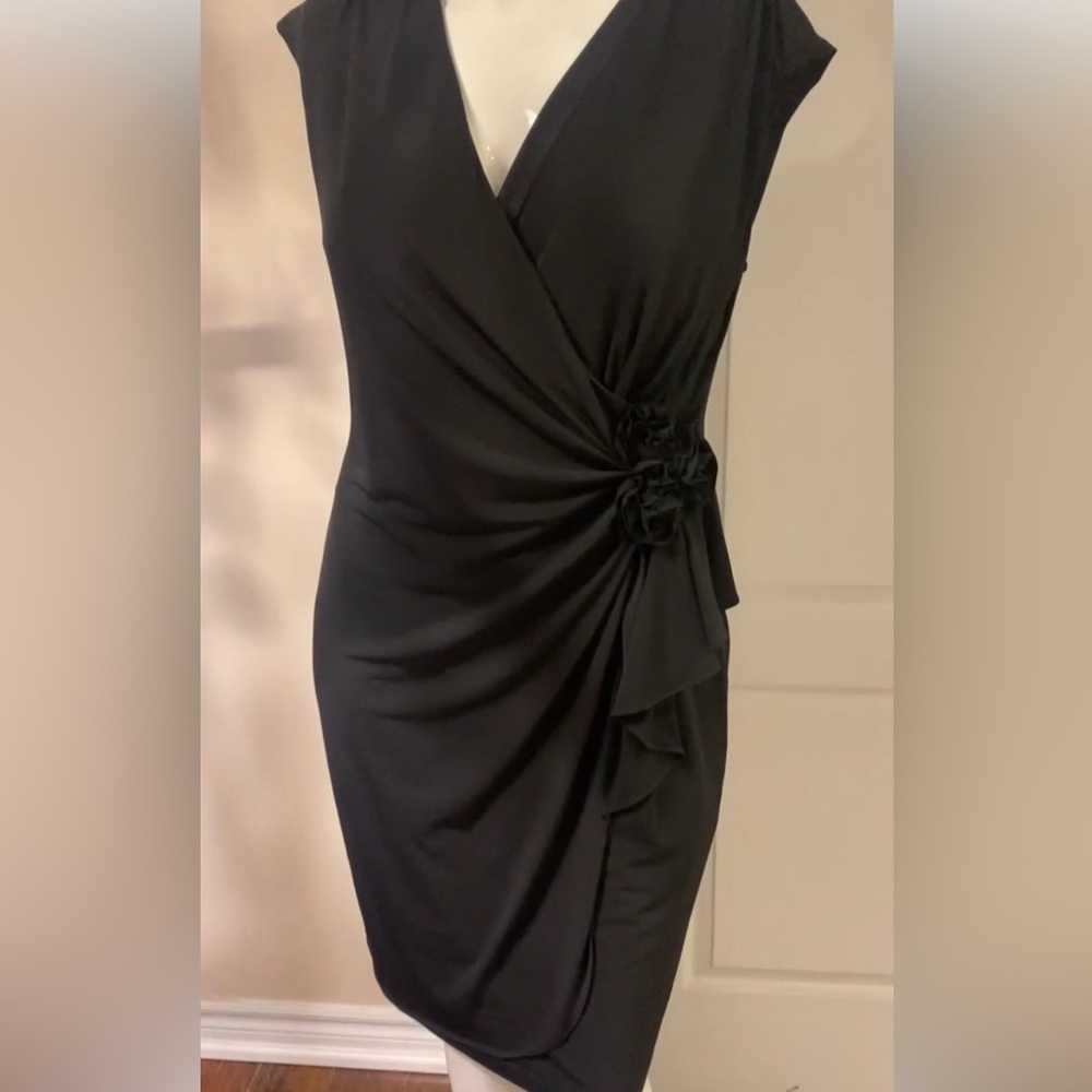 Black dress Julian Taylor size 16